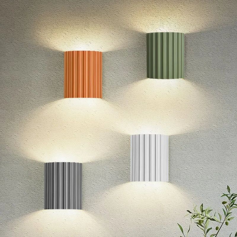 Chic Modern Ruffled Shade Wall Sconce Light Fixture with Unique Design for Stylish Indoor Ambience