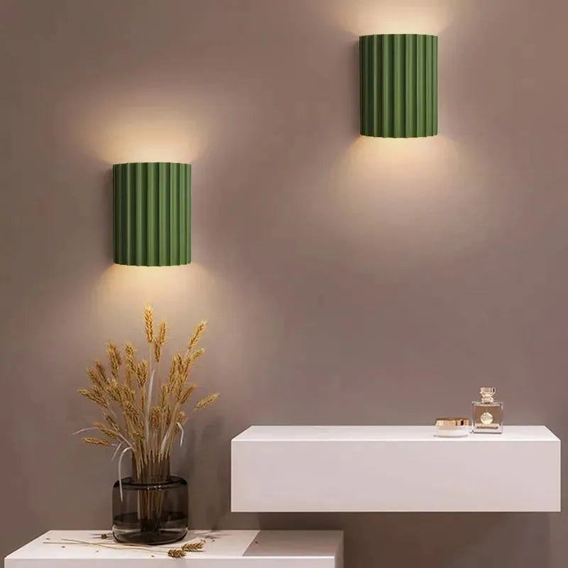 Chic Modern Ruffled Shade Wall Sconce Light Fixture with Unique Design for Stylish Indoor Ambience