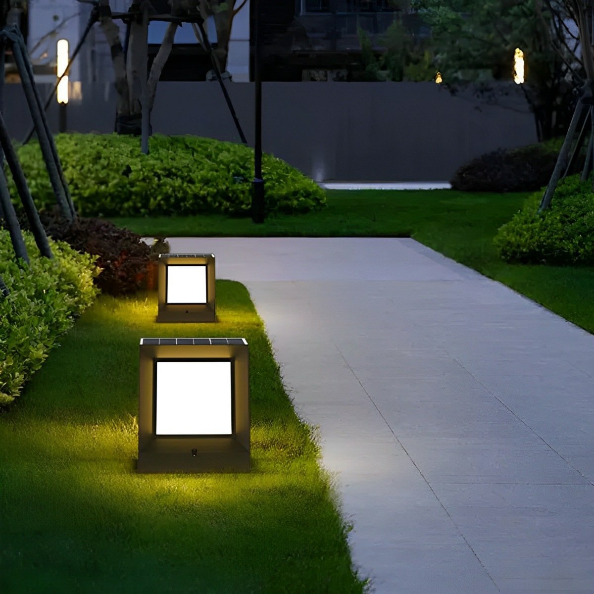 Contemporary Outdoor Post Light | Solar LED Design with Adjustable Height | Perfect for Pathways and Gardens
