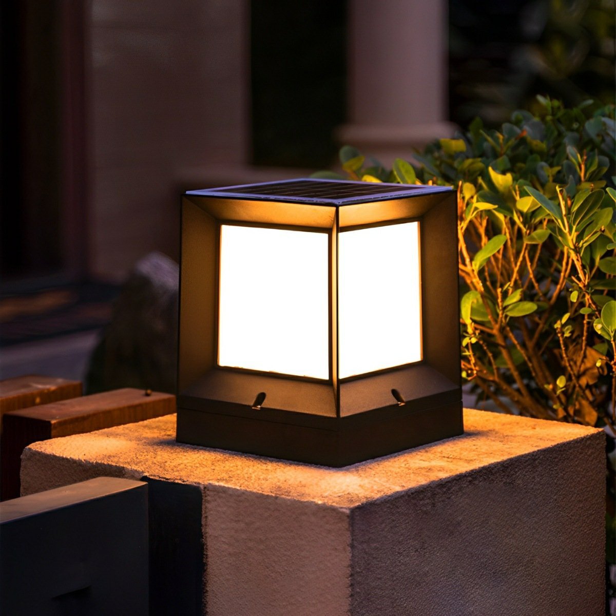 Contemporary Outdoor Post Light | Solar LED Design with Adjustable Height | Perfect for Pathways and Gardens