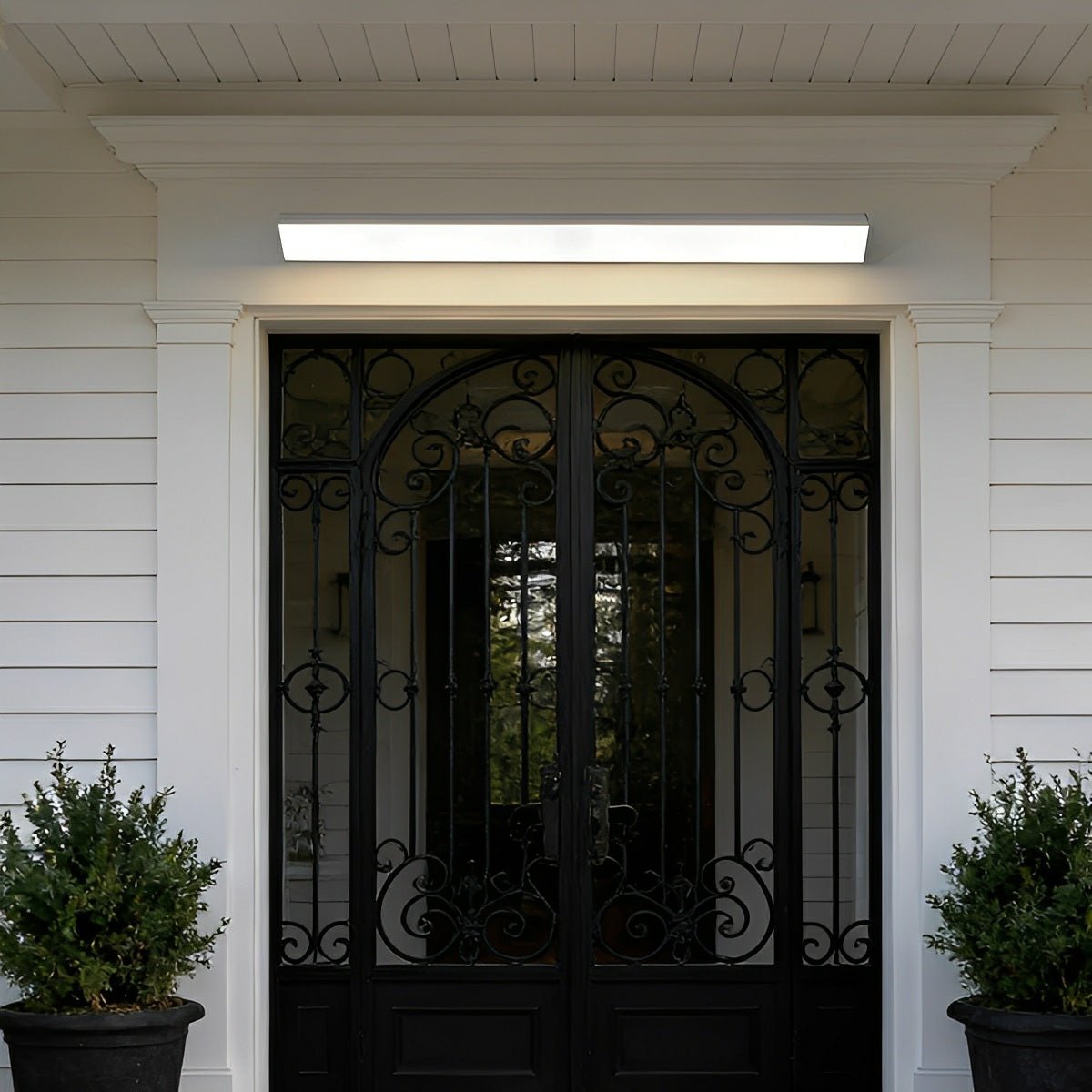 Modern LED Outdoor Wall Strip Light with Waterproof Design | Flexible Lengths for Stylish Illumination