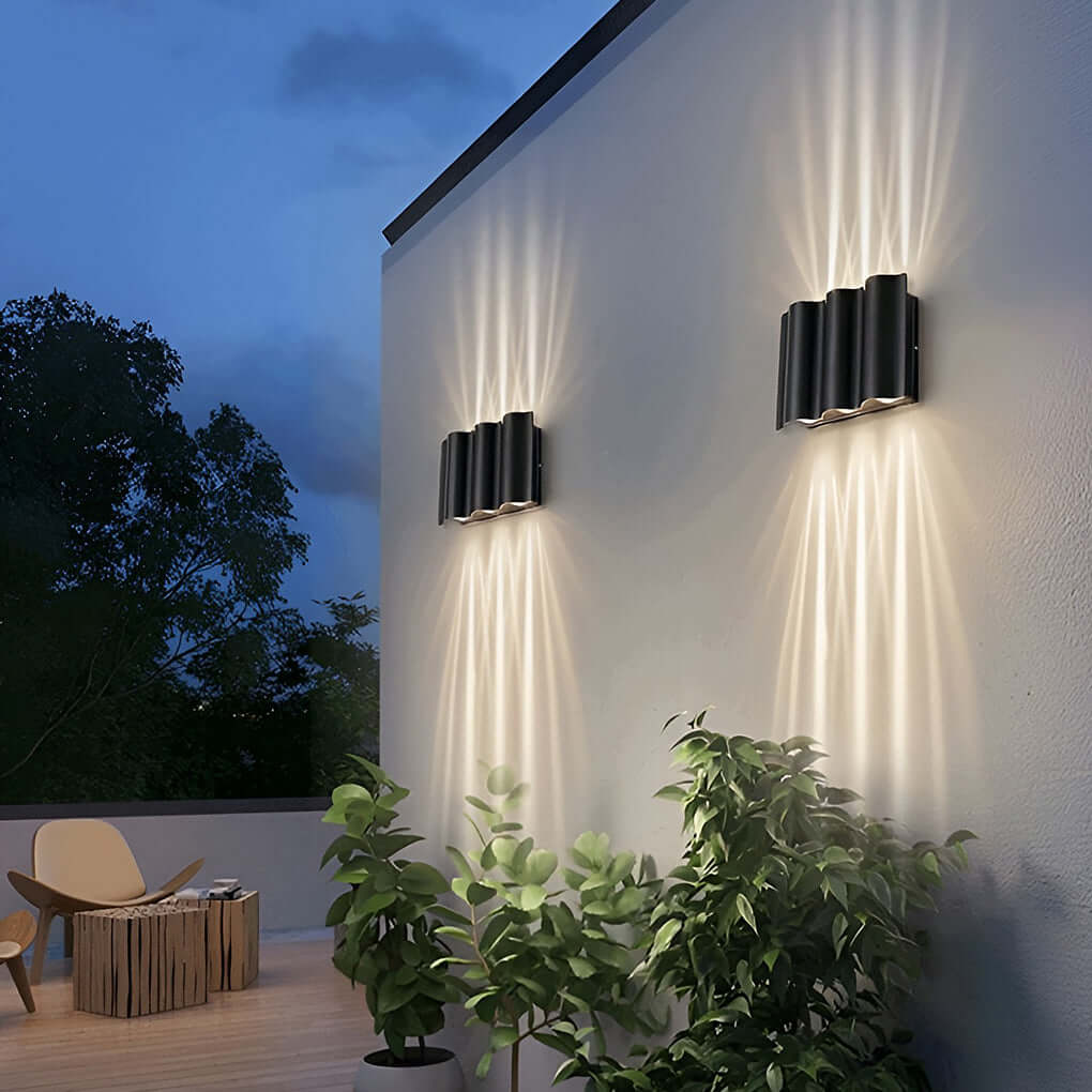 Modern LED Wall Sconce with Wavy Aluminum Design | Stylish Outdoor Wall Light for Enhanced Ambiance