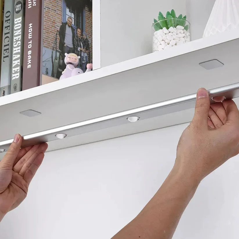 MotionGlow | LED Light Fixture with Motion Sensor & Adjustable Color | Energy-Saving Home Lighting Solution