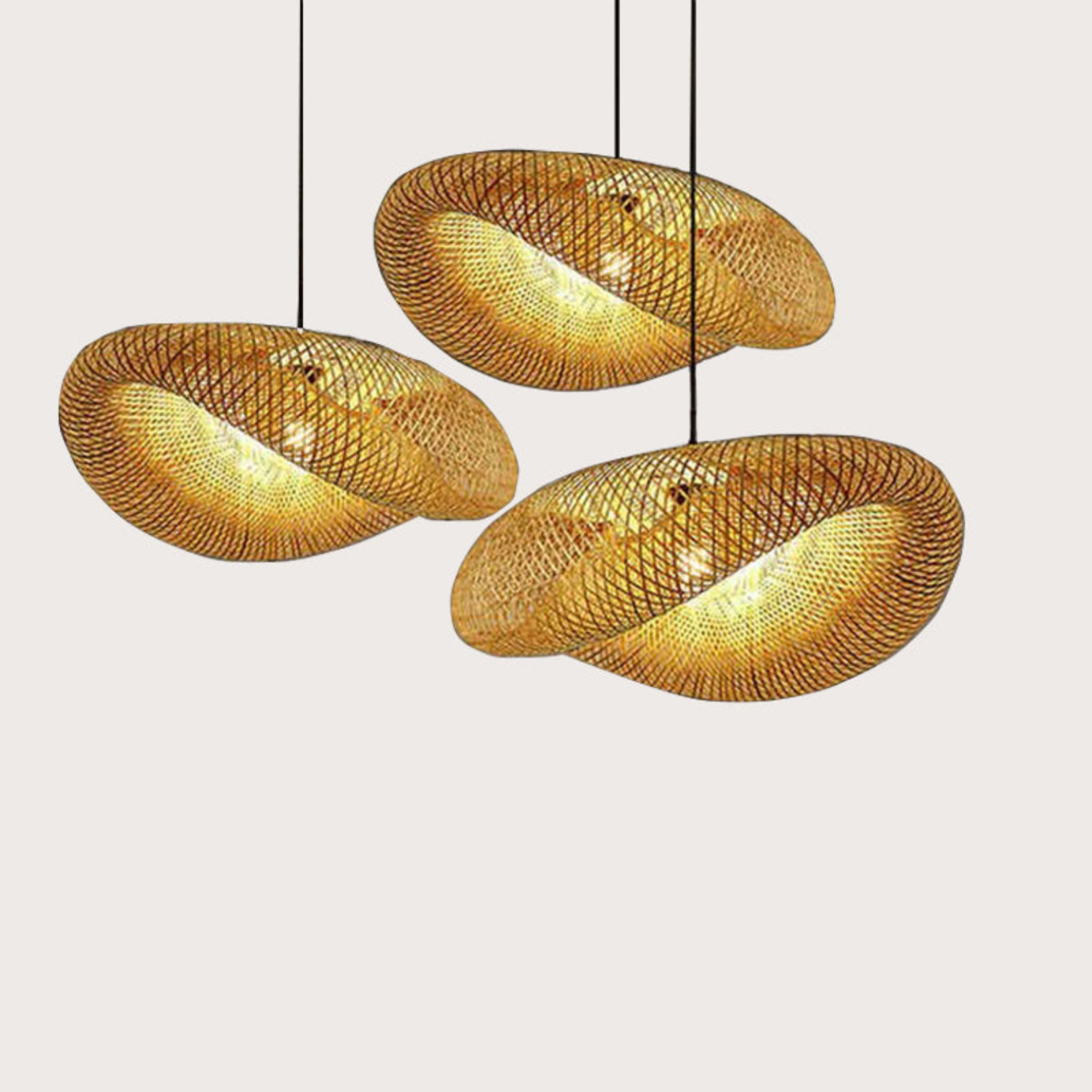 Natural Elegance | Rattan Pendant Light with Adjustable Length | Modern Ceiling Fixture for Warm Ambiance